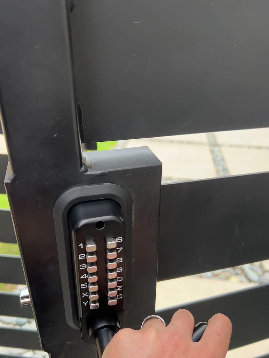 1st Class Locksmith, photo 3