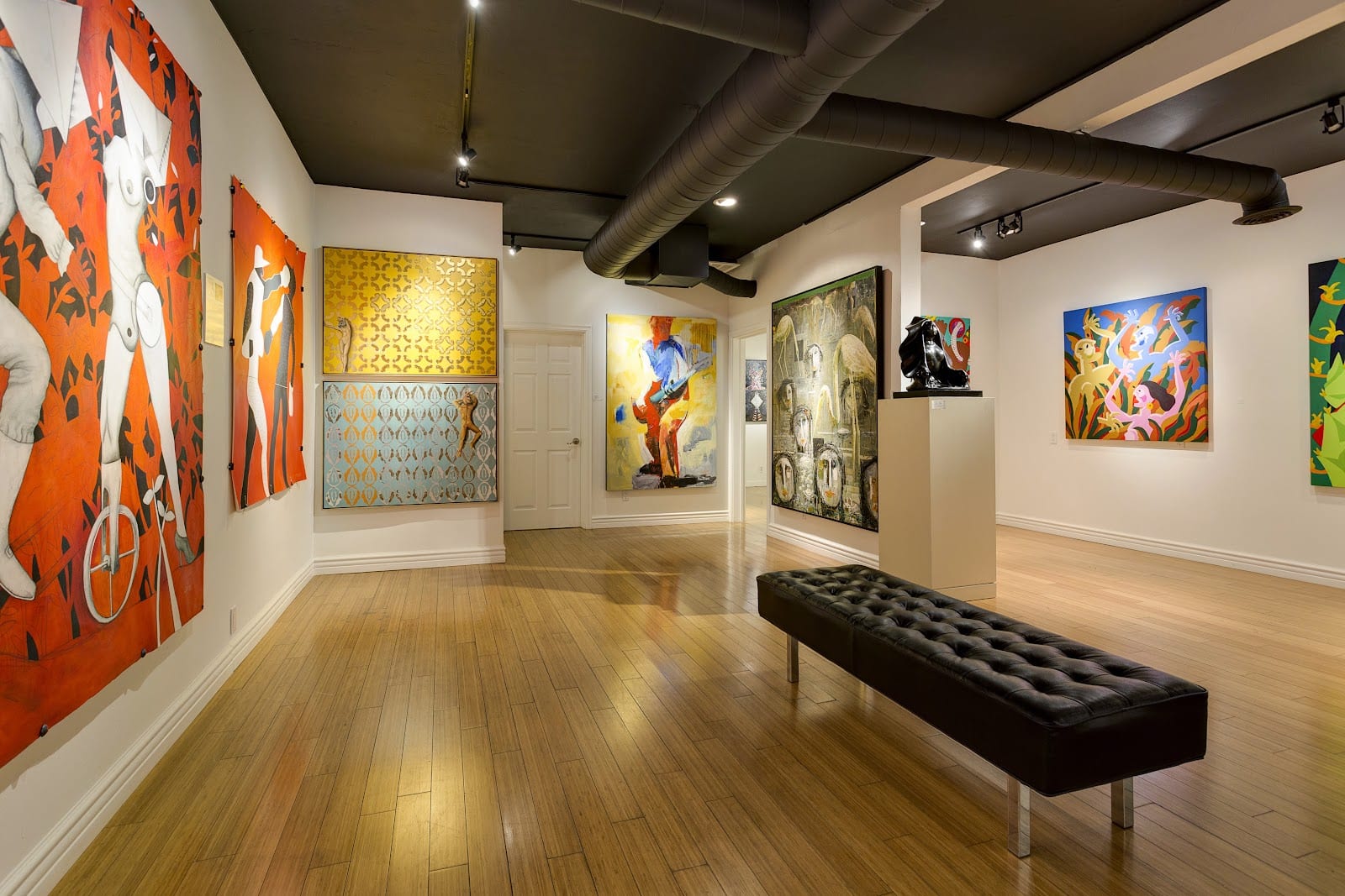 Jorge Mendez Gallery, photo 4