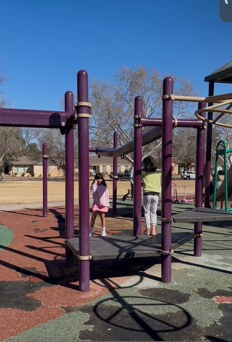 Playground, photo 3