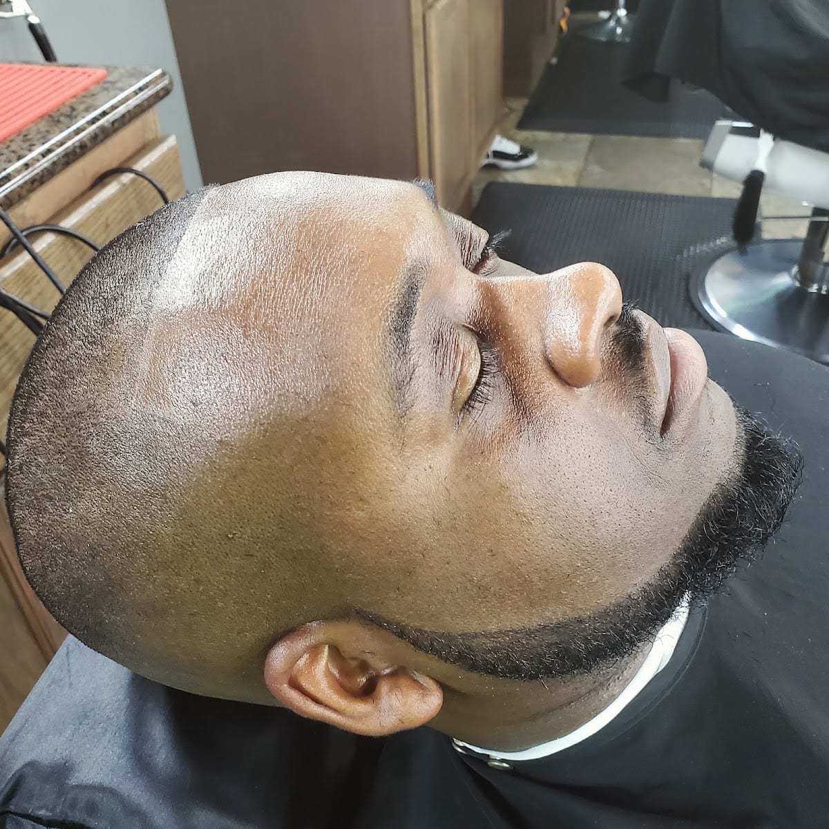Tony THE Barber
