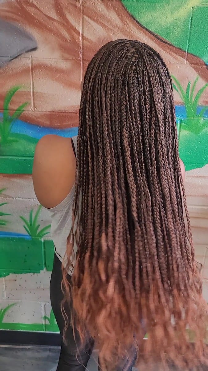 Davilla Hair Braiding & Hair Supply - Tucson, photo 3