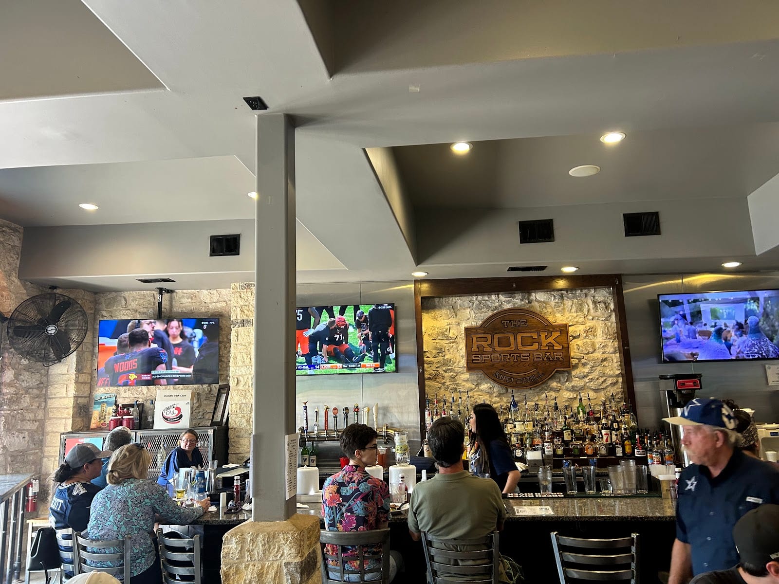 The Rock Sports Bar, photo 3
