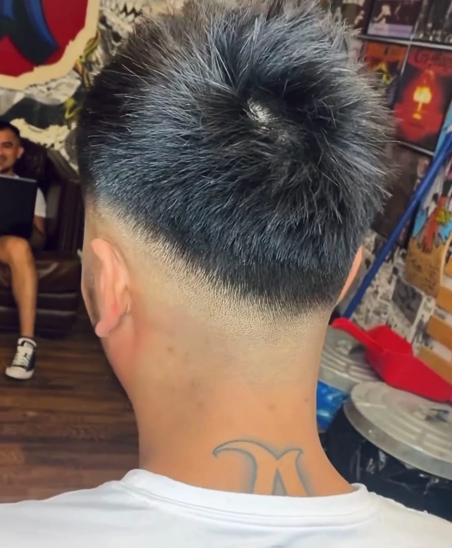 Town Barber, photo 3