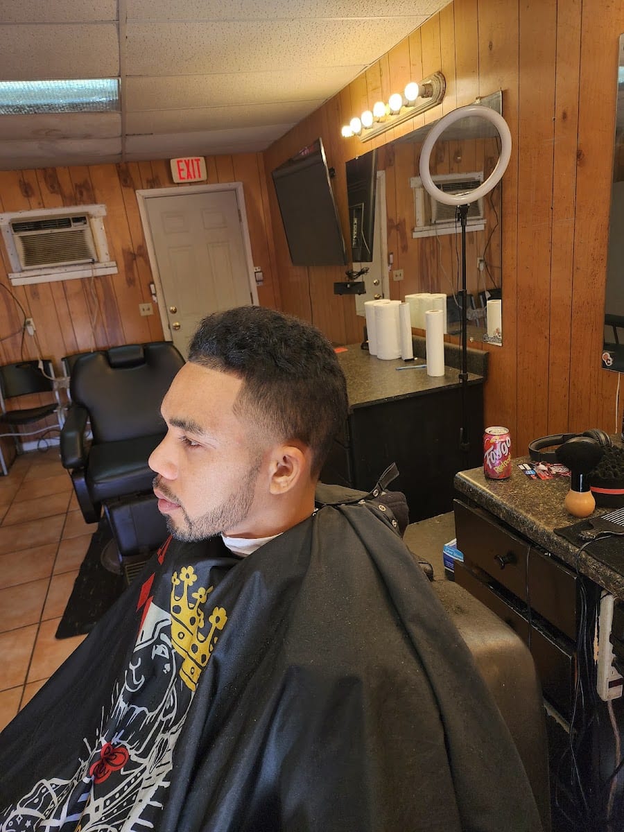 Highlife Barber Shop
