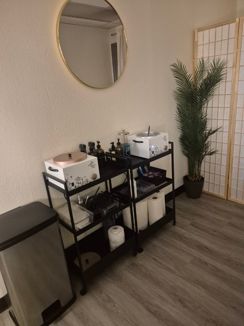 Lumen and Root Waxing at MacGal Studio Suites, photo 3