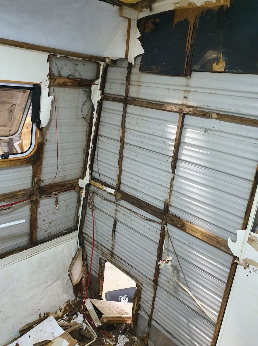 Yard 5 Caravan Repairs, photo 4