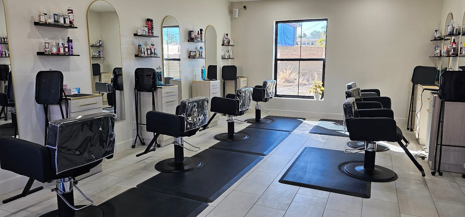 Tampa's Beauty Lounge, photo 2