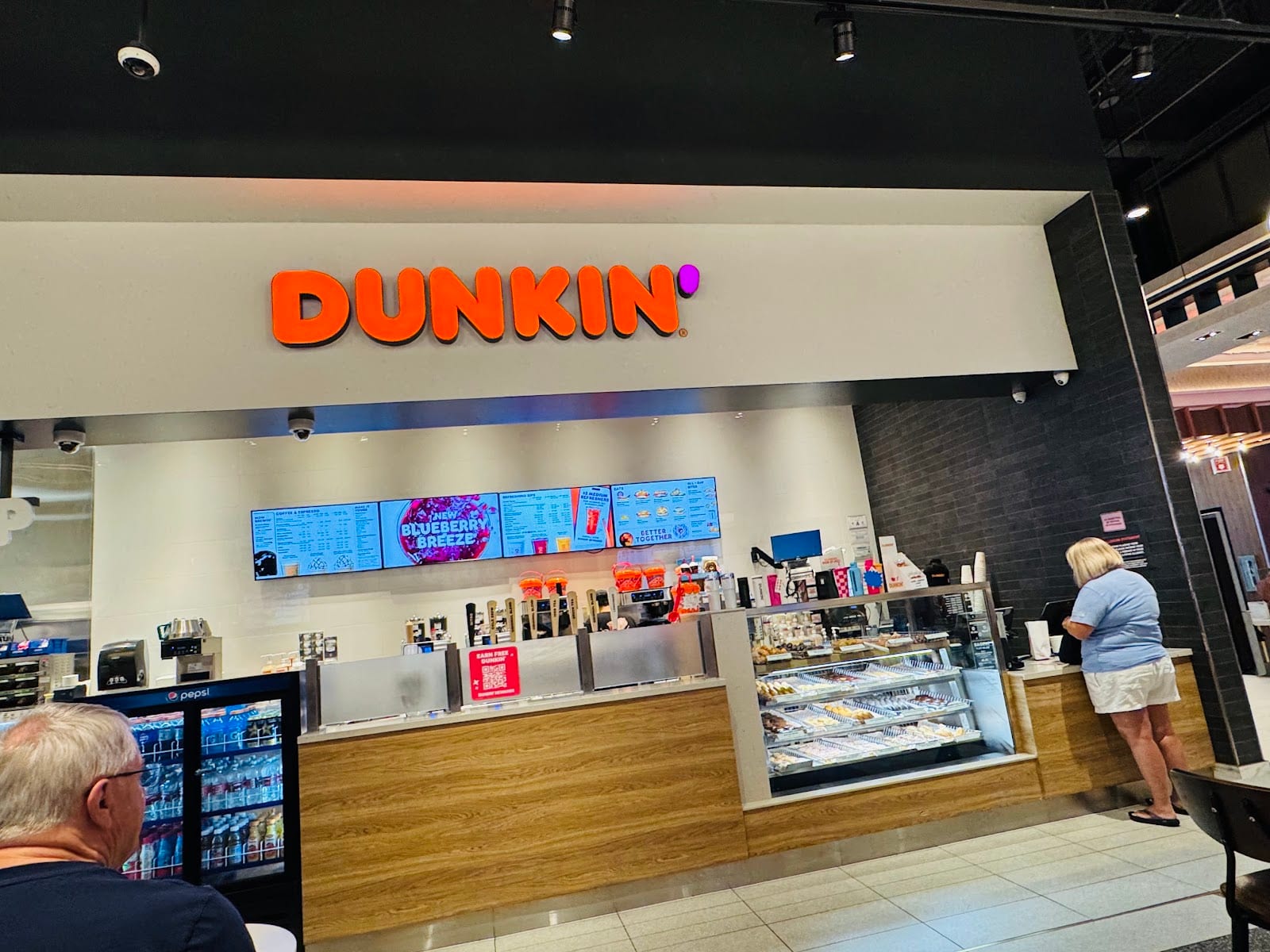 Dunkin', photo 2