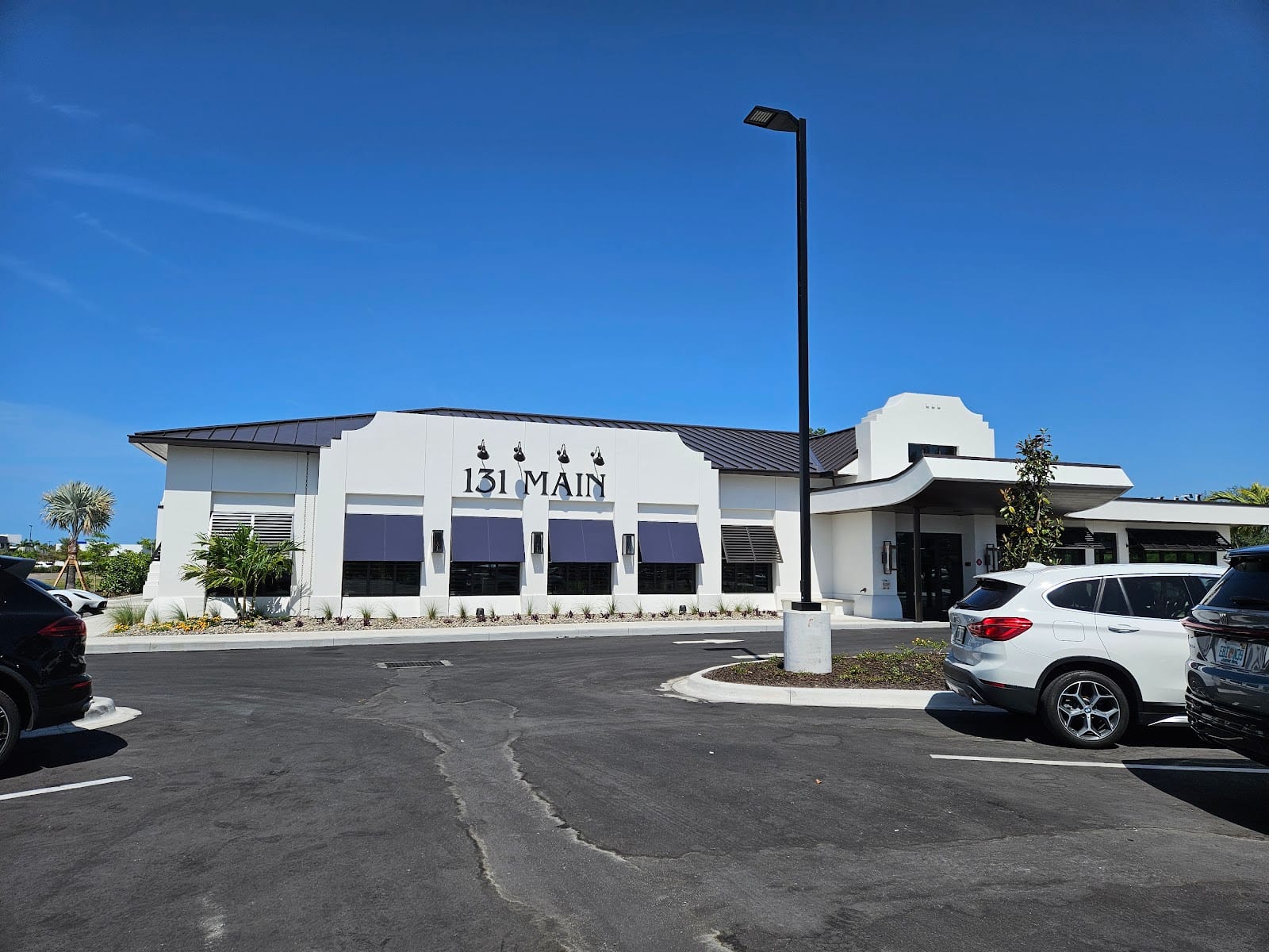 131 MAIN Restaurant, photo 2