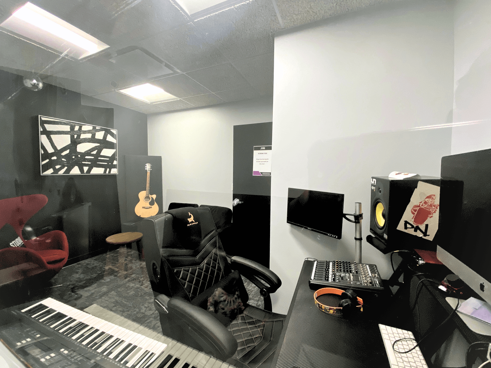 EXP Studio, photo 4