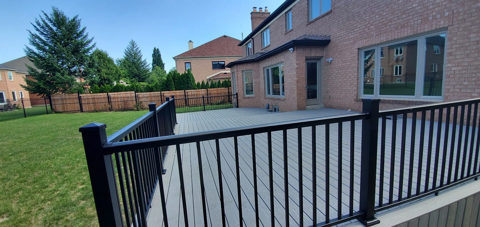 Payless fence and deck