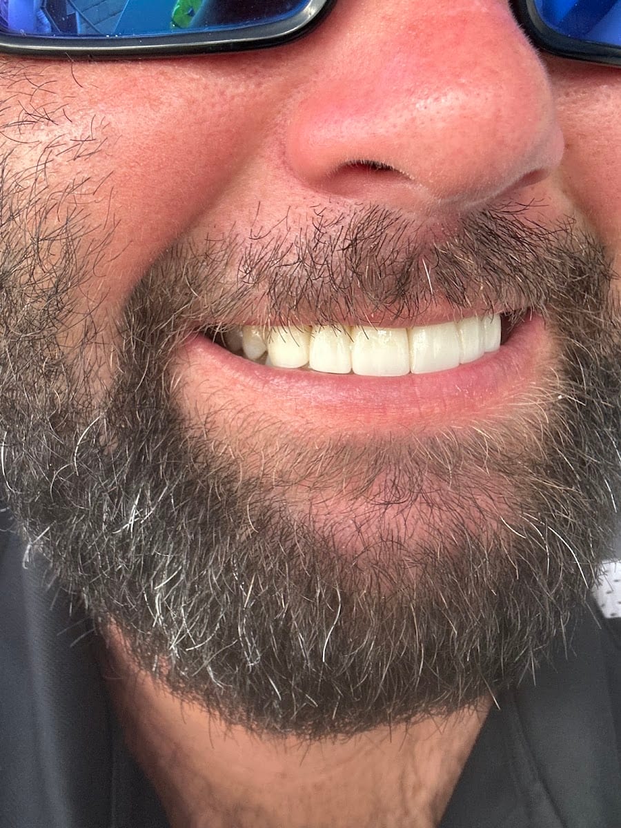 Dr. Leoné Kotzé, DDS