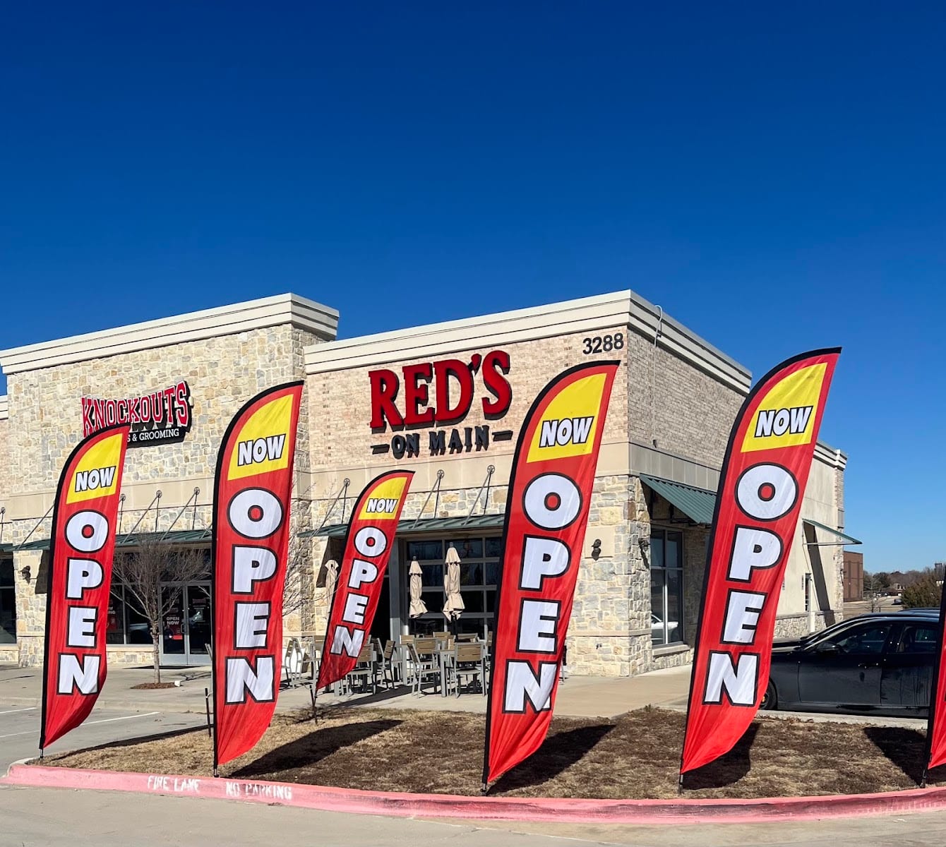 Red’s on Main