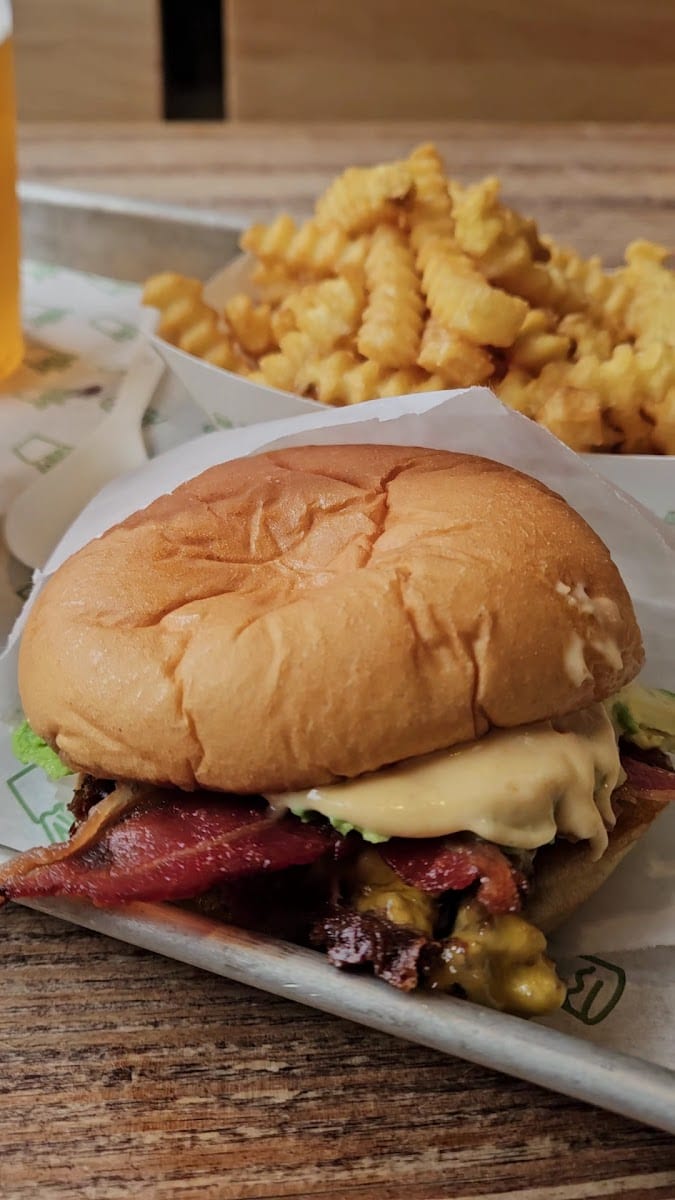 Shake Shack Cow Hollow, photo 3