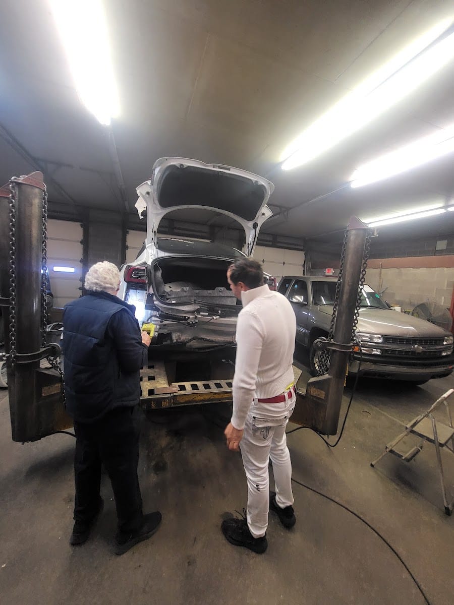 Beebe's Collision Center, photo 3