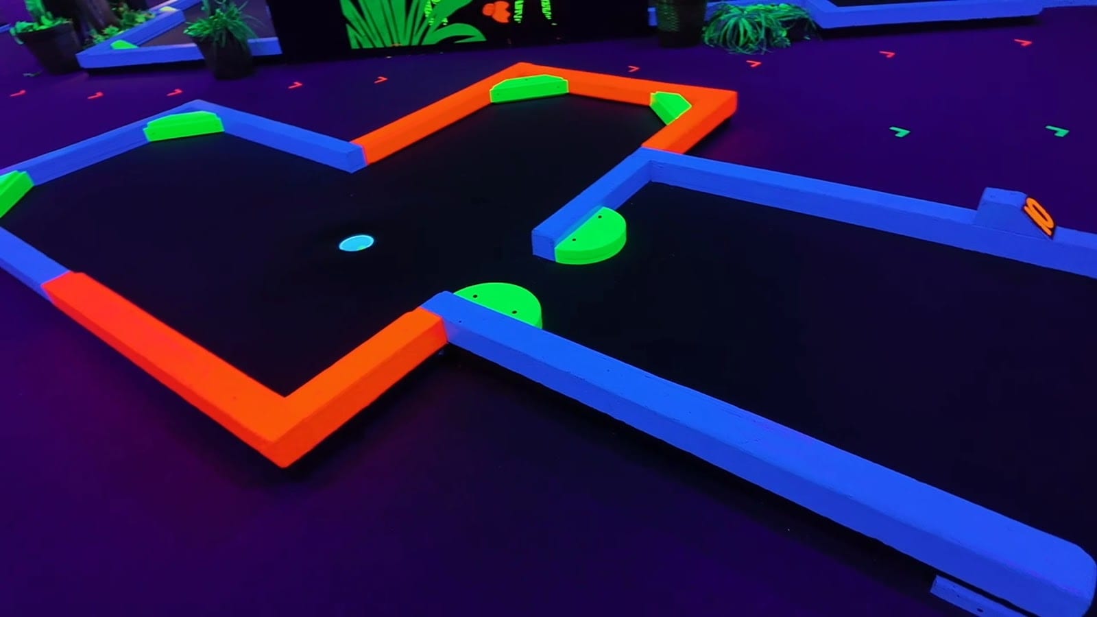 Glow Putt Mini Golf, photo 3