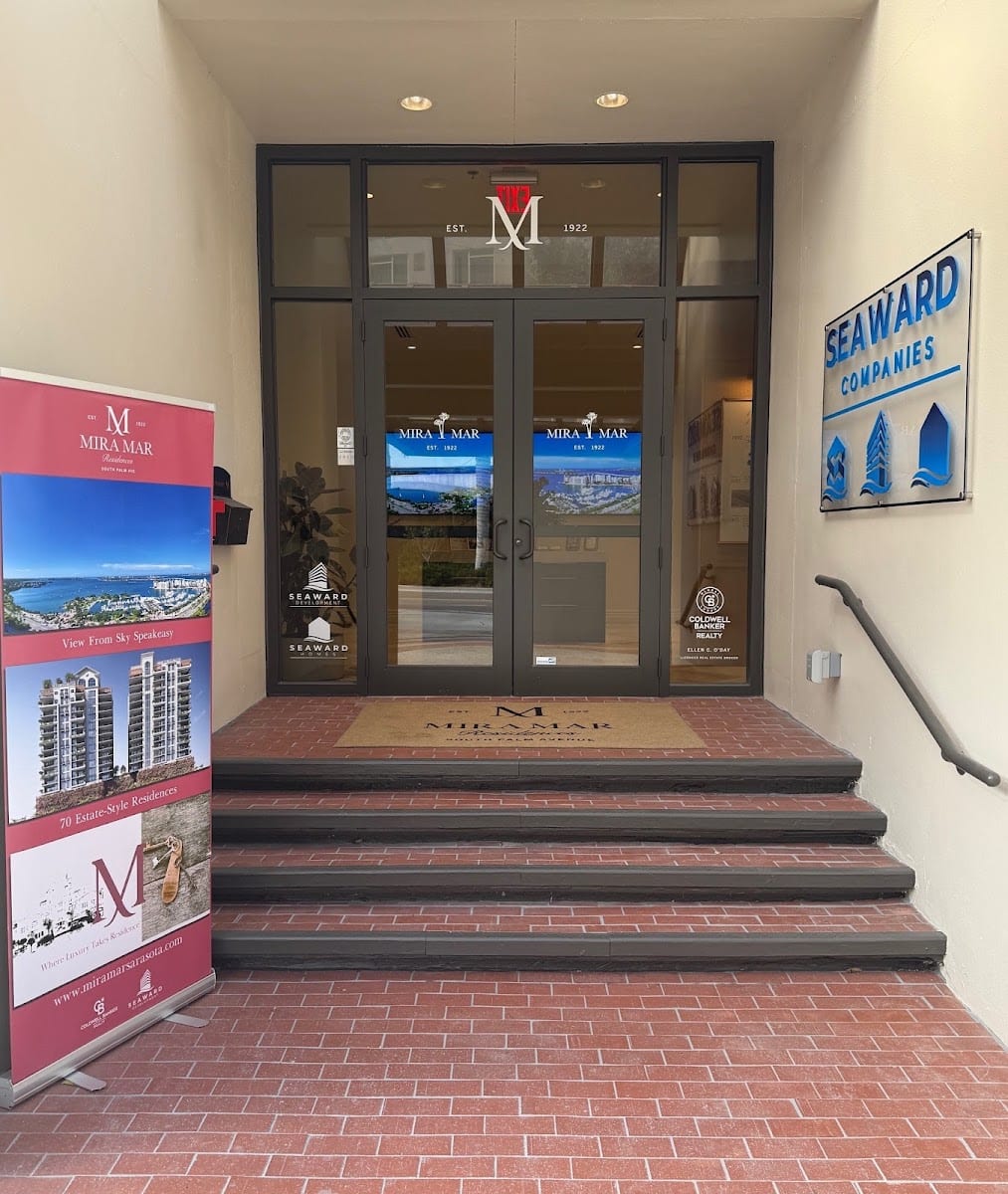 Mira Mar Residences Sales Gallery, photo 3