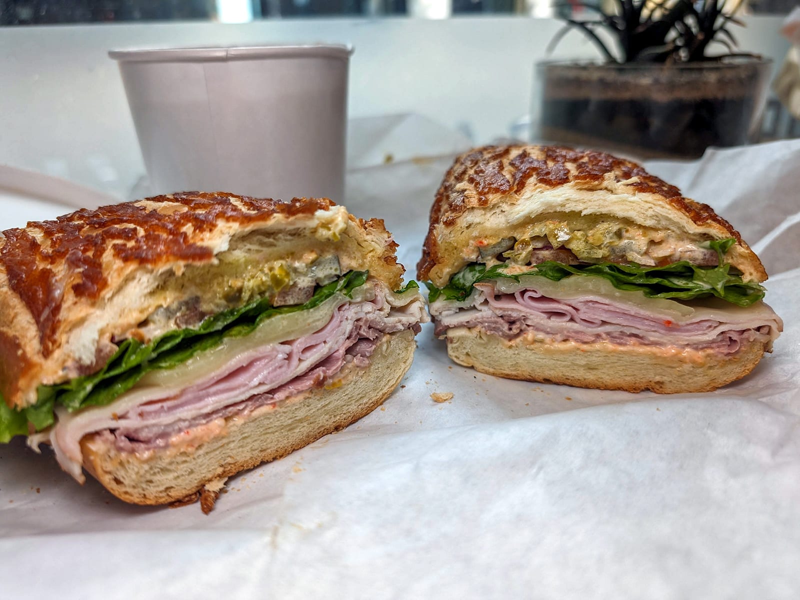 Lou's Cafe/Lounge