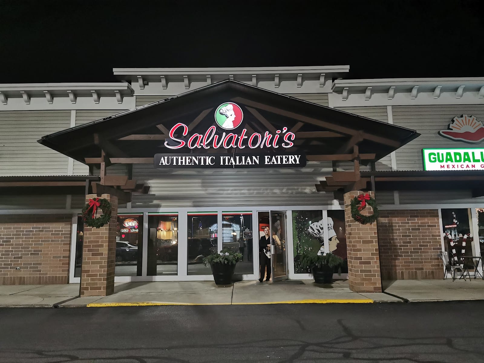 Salvatori's Fort Wayne Southwest, photo 3