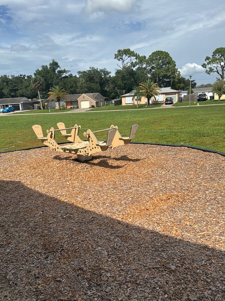 Pine Park, photo 2