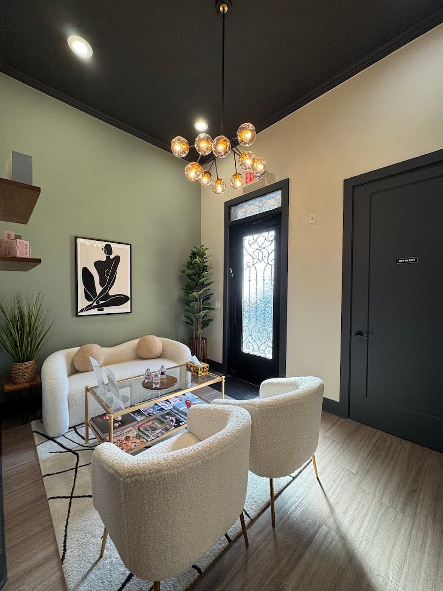 B-YNG BOUTIQUE SPA