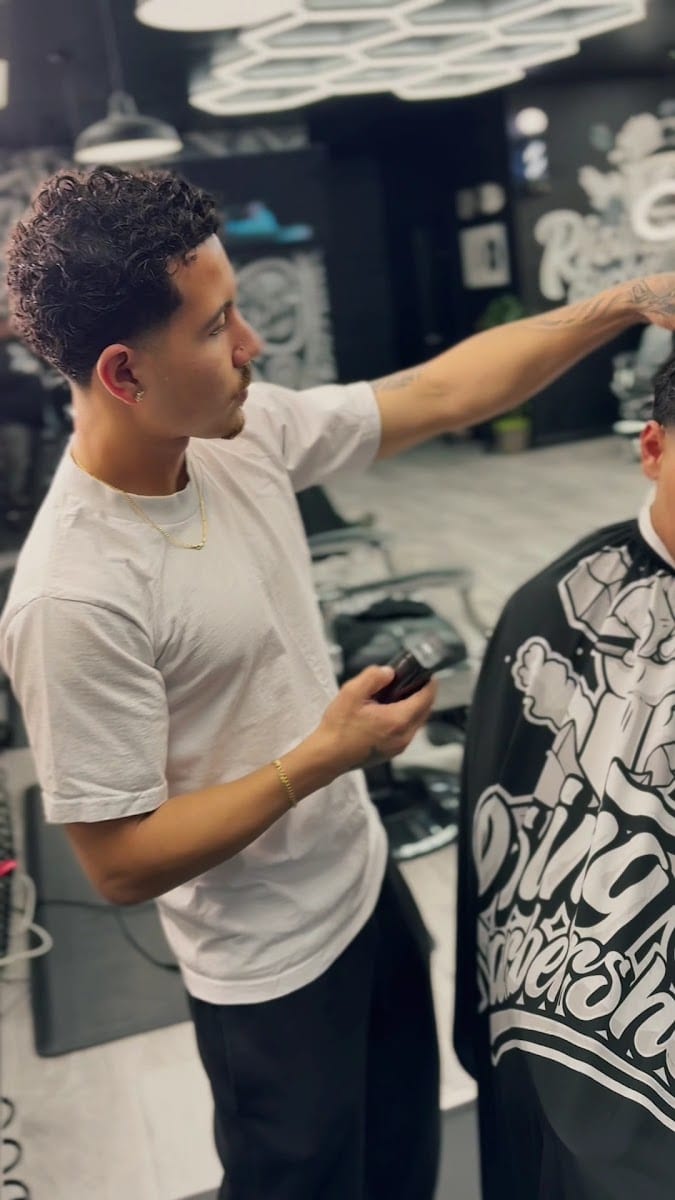 Rising Up Barbershop, photo 2