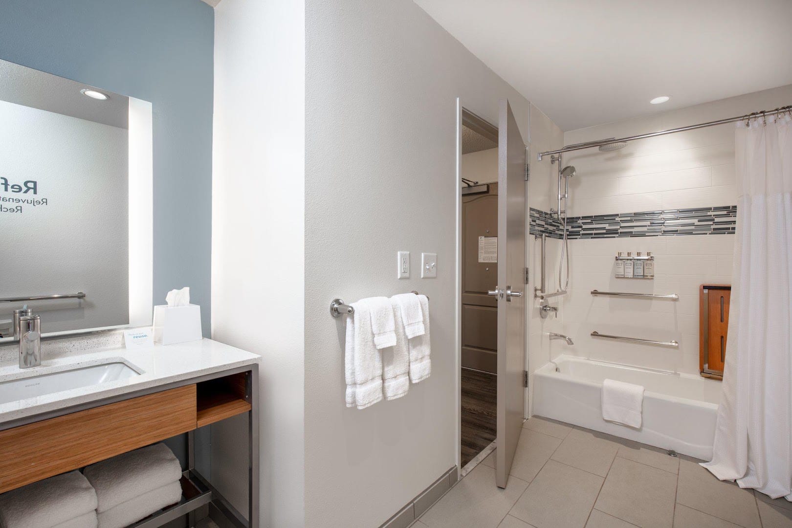 EVEN Hotel Denver Tech Center-Englewood by IHG, photo 4