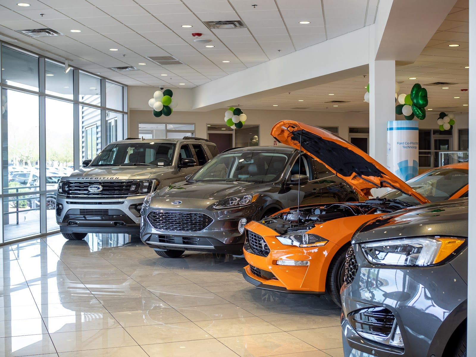 AutoNation Ford Scottsdale, photo 3
