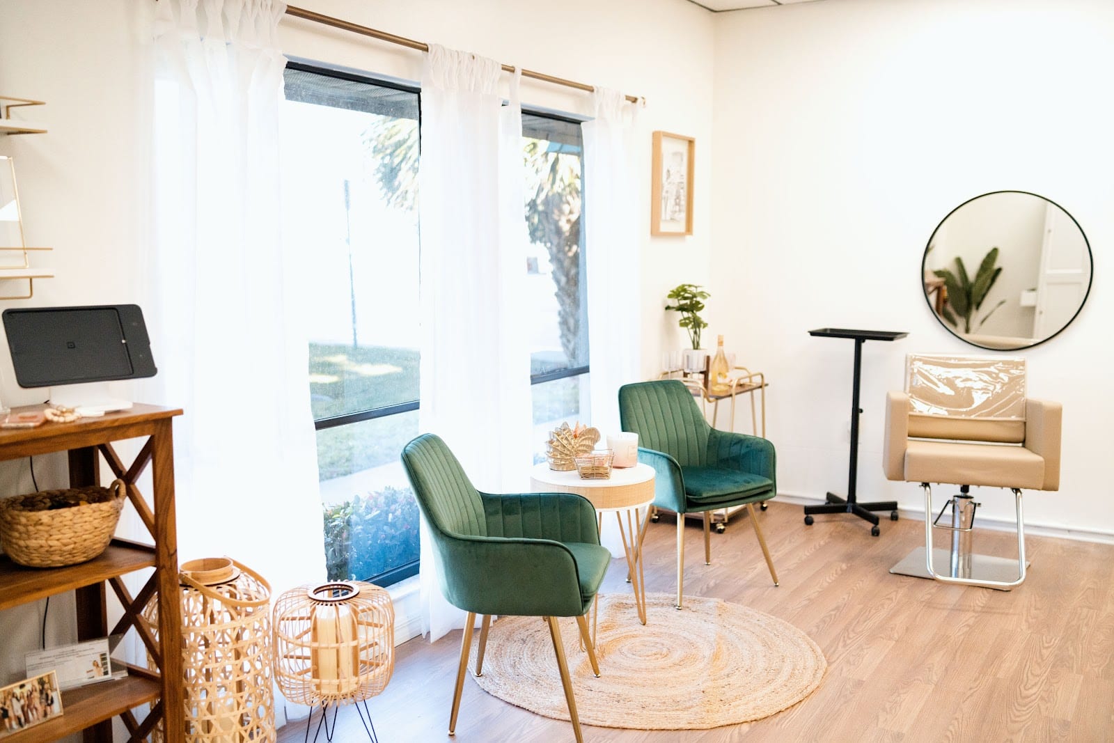 Elleham Salon