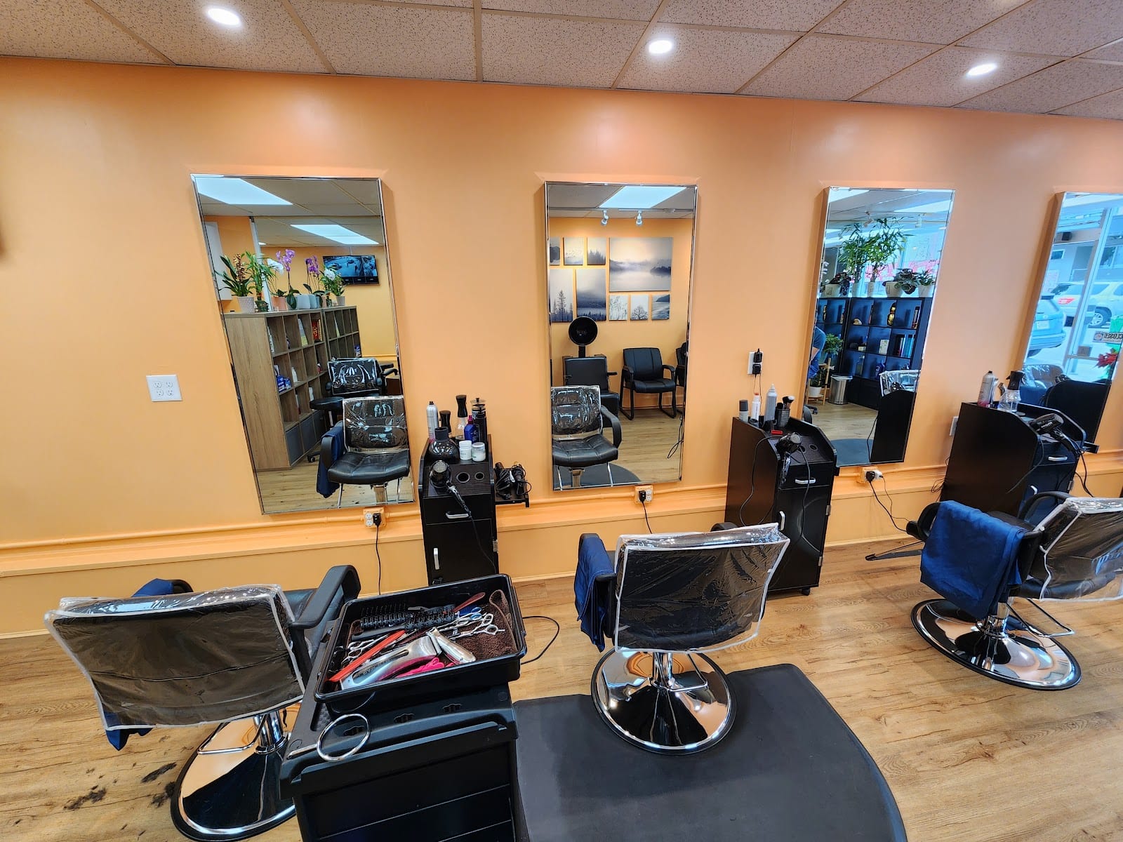 Ken & Mary Hair Salon, photo 4