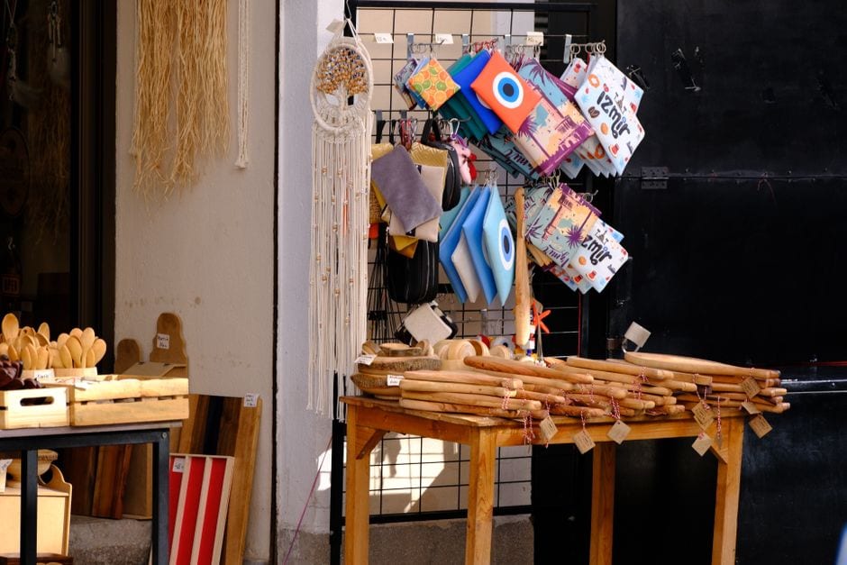 Five Ways North End Neighbors Can Support Local Creators Year-Round