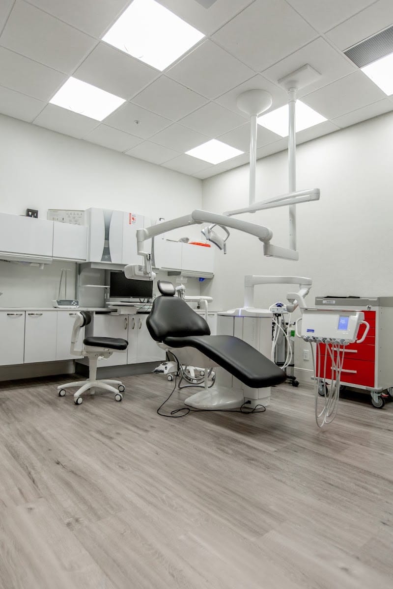 Dr. Maziar Shahzad Dowlatshahi, Dental Surgeon, photo 3