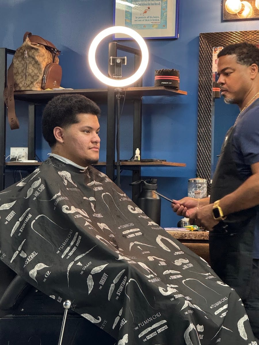 Fluke's Barber Shop, photo 2