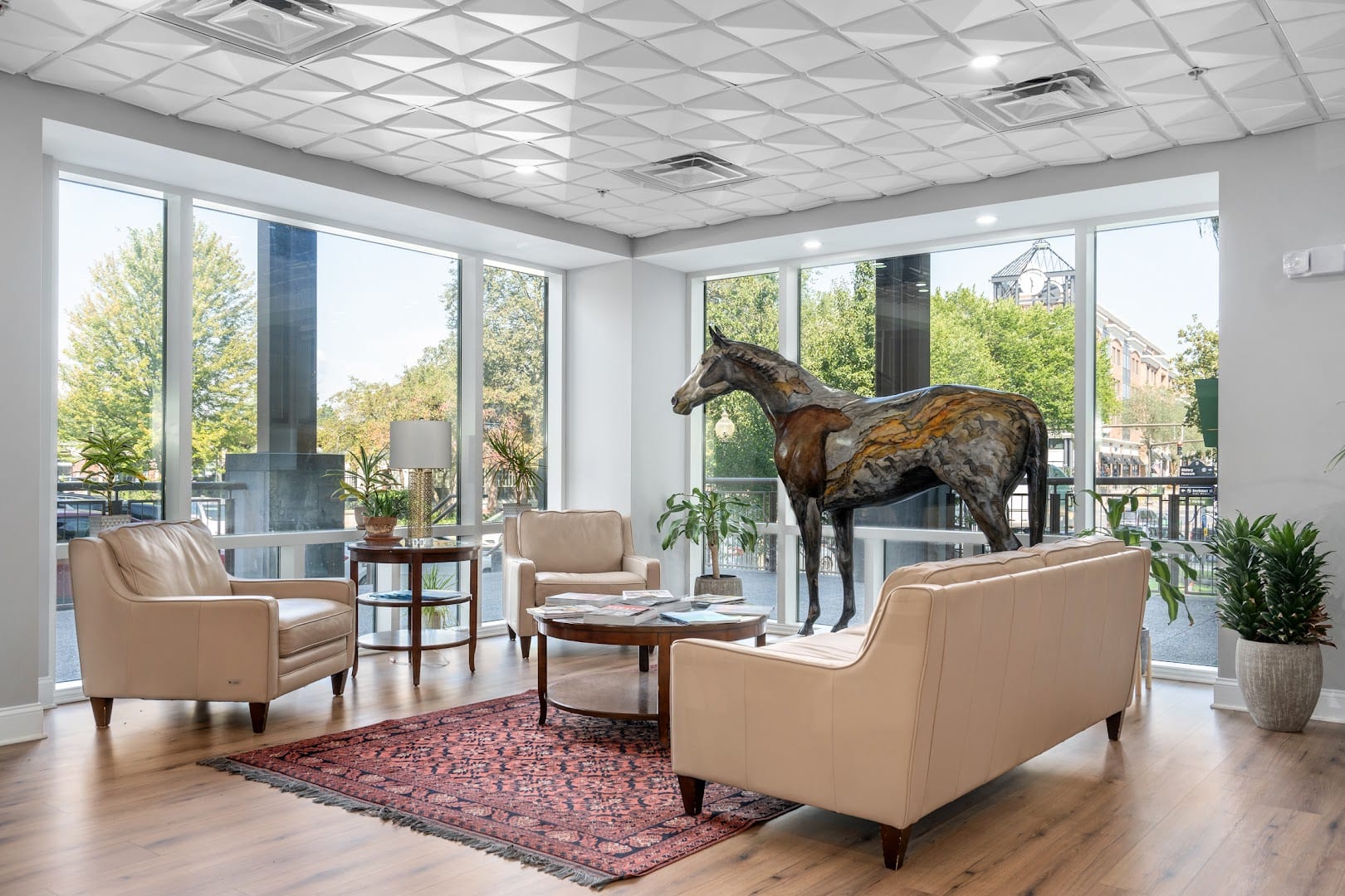 Four Seasons Sotheby's International Realty, photo 2
