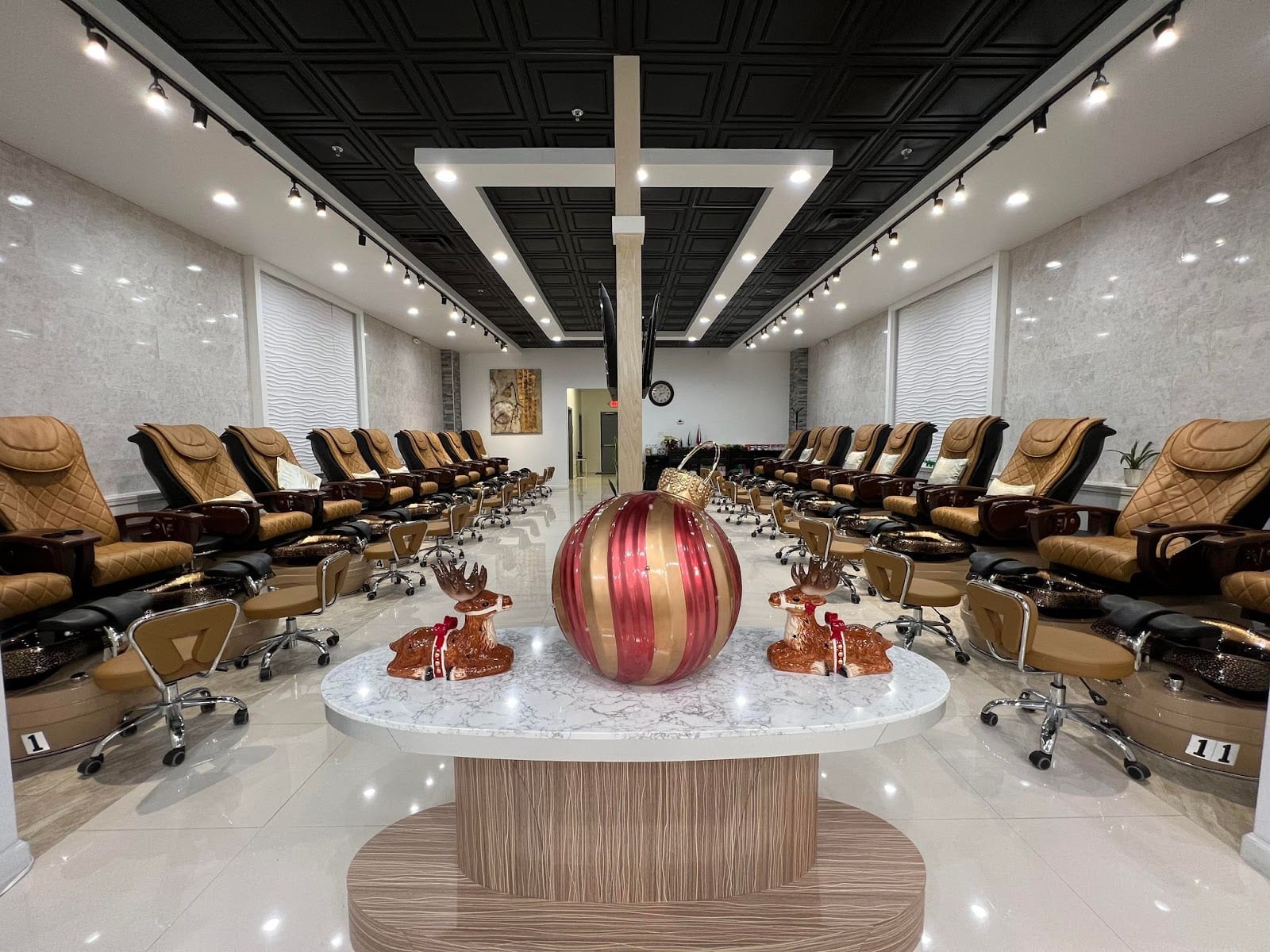 M&M NAIL STUDIO, photo 2