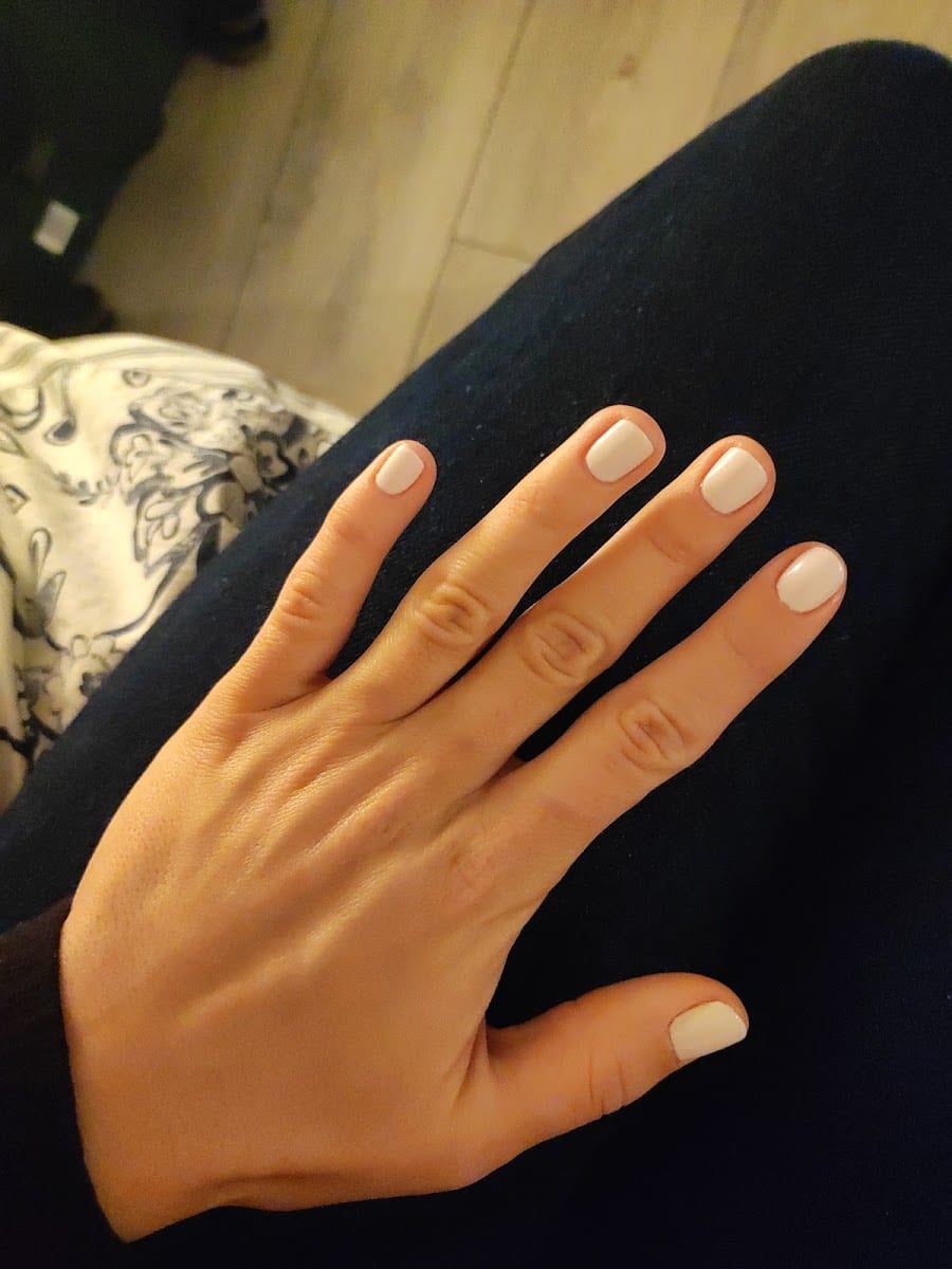 Kim Nails 75015