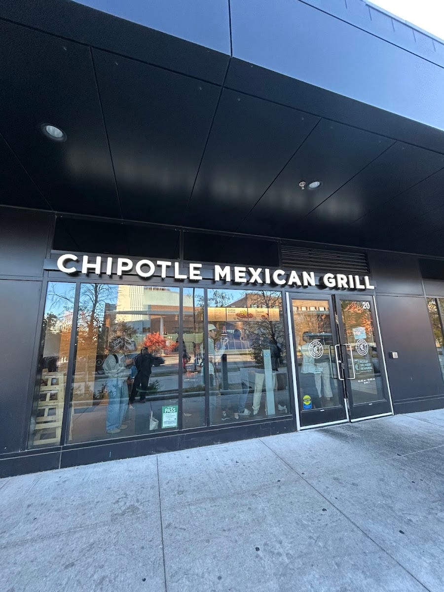Chipotle Mexican Grill, photo 2