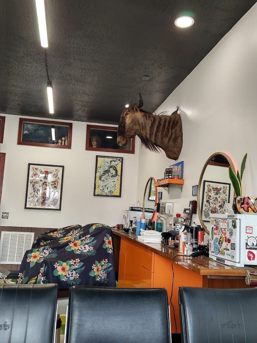 Imperial DTLV Tattoo Barbershop, photo 3
