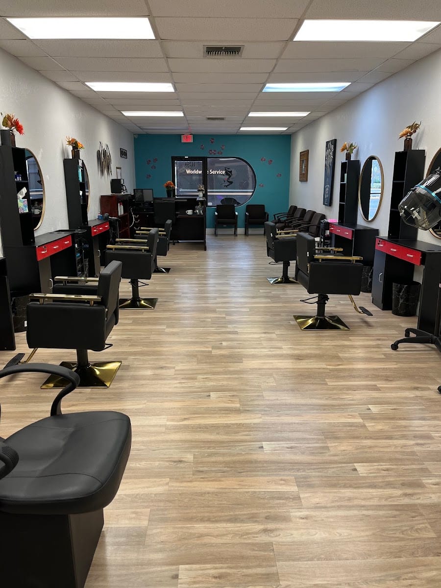 Sophie's Salon, photo 2