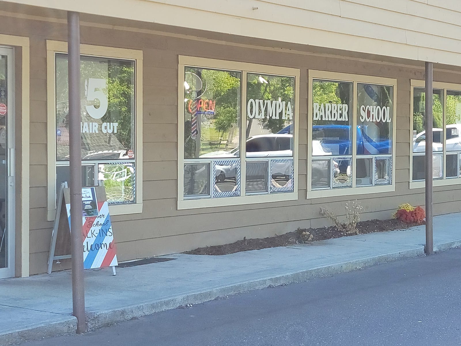 Olympia Barber and Esthetics School