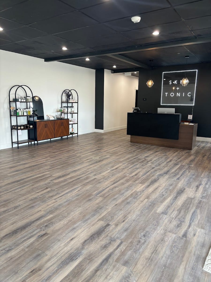 SKIN + TONIC Beauty Suites