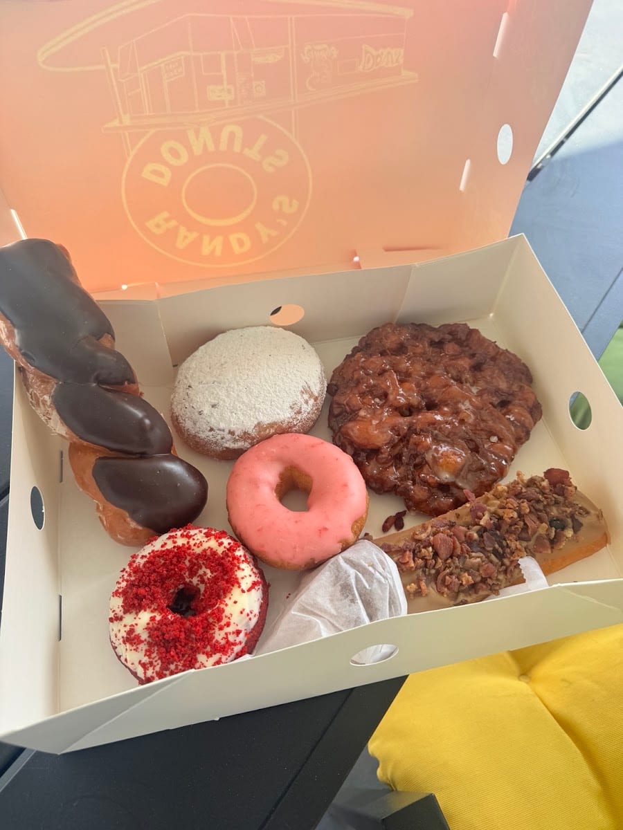 Randy's Donuts