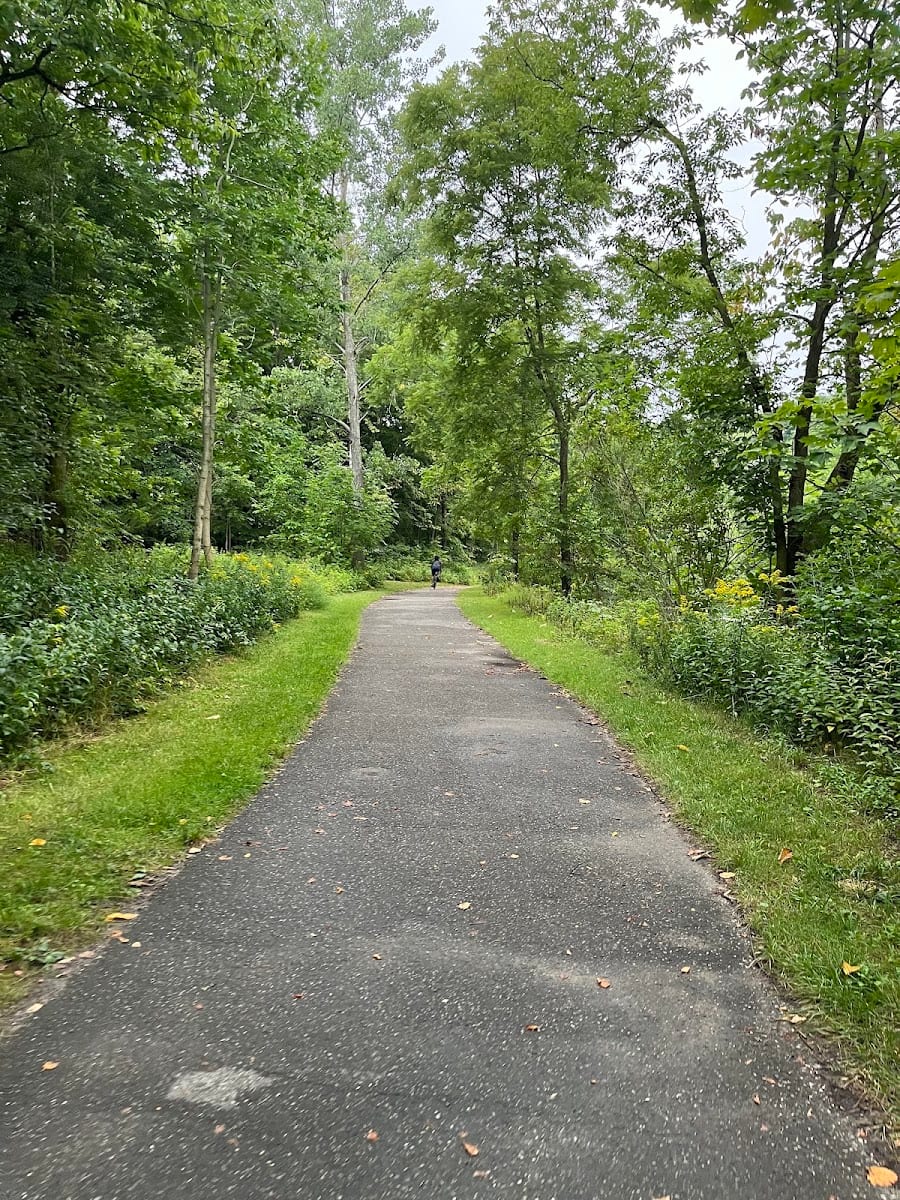 Old Kingston Rd Parkette & Dog Park