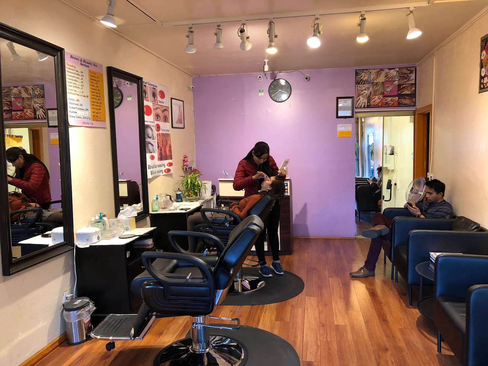 Eyebrow Queen Salon