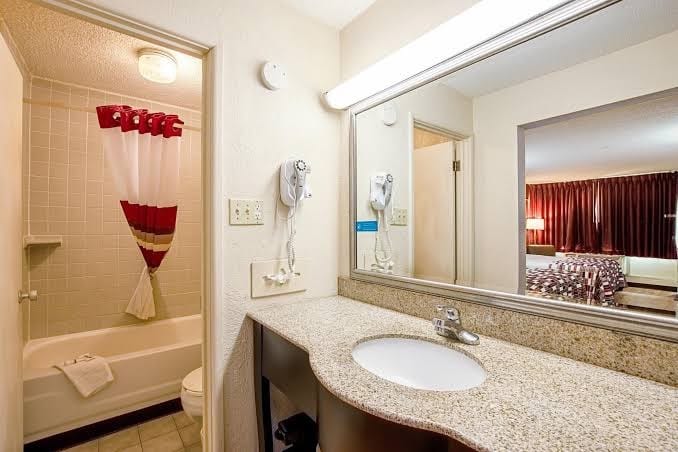 Red Roof Inn Battle Creek, photo 4