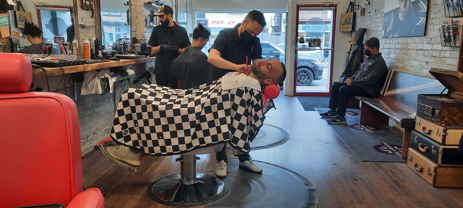 Little London Barber Shop, photo 3