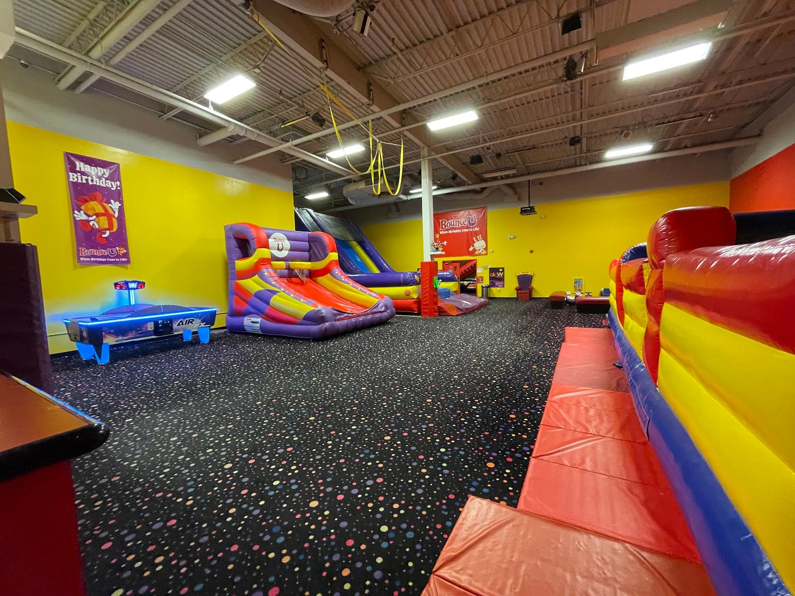 BounceU Paramus Kids Birthdays and more ...