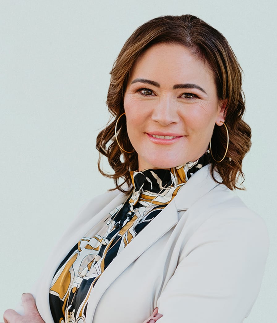 IS LUXURY: Holly Erker