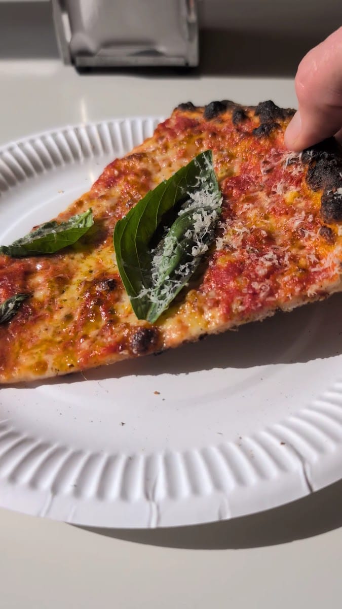 Gracey's Pizza, photo 3