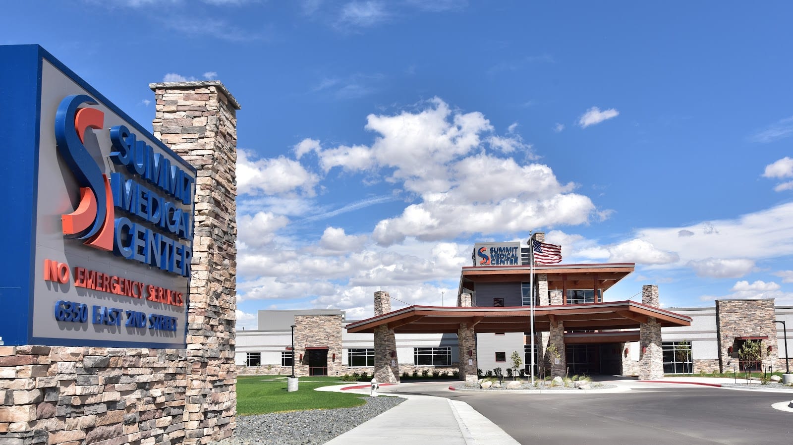 Summit Medical Center, photo 2